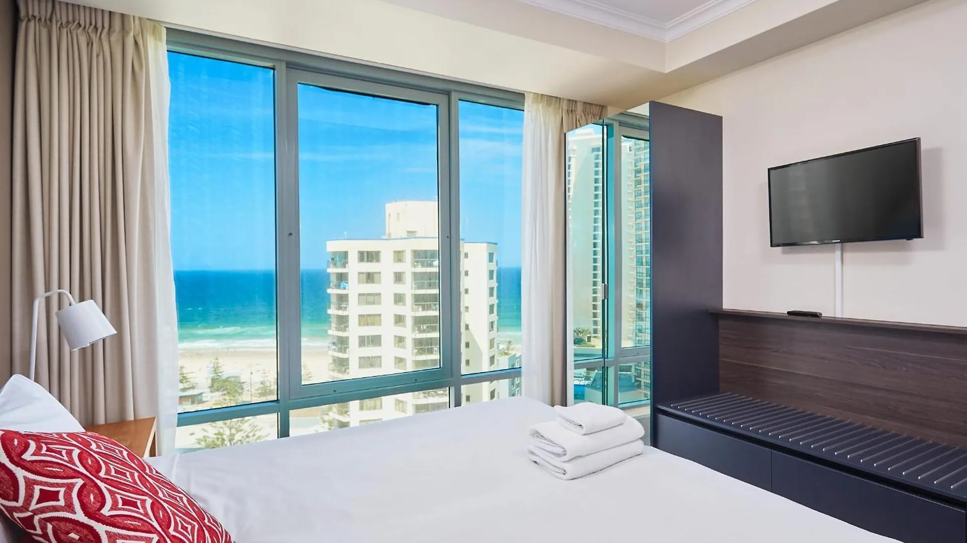 Apartment Beach View With King Bed Studio In Gold Coast Australia